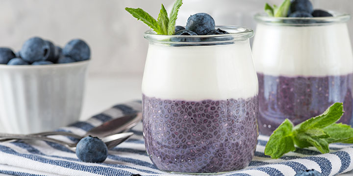 Budincă de chia cu afine