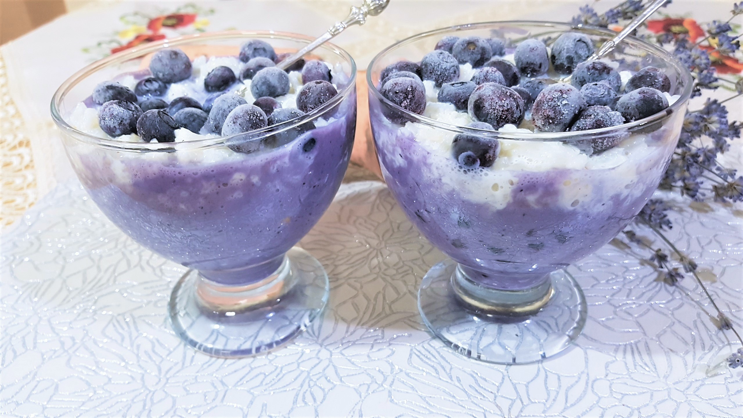 Orez cu lapte și afine