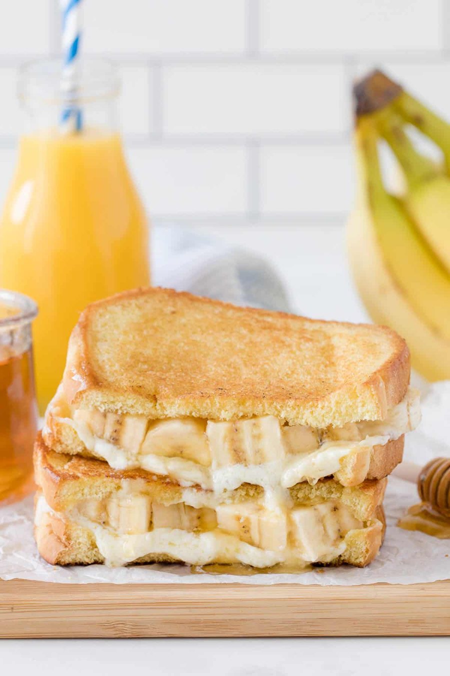 🥪 Sandviș cu brânză și Banană