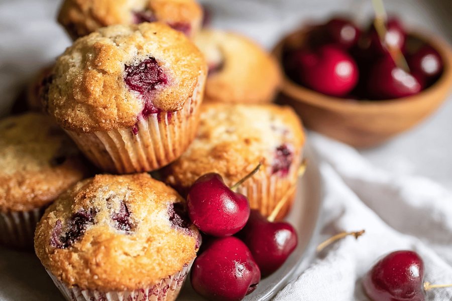🧁 Muffins cu Cireașă