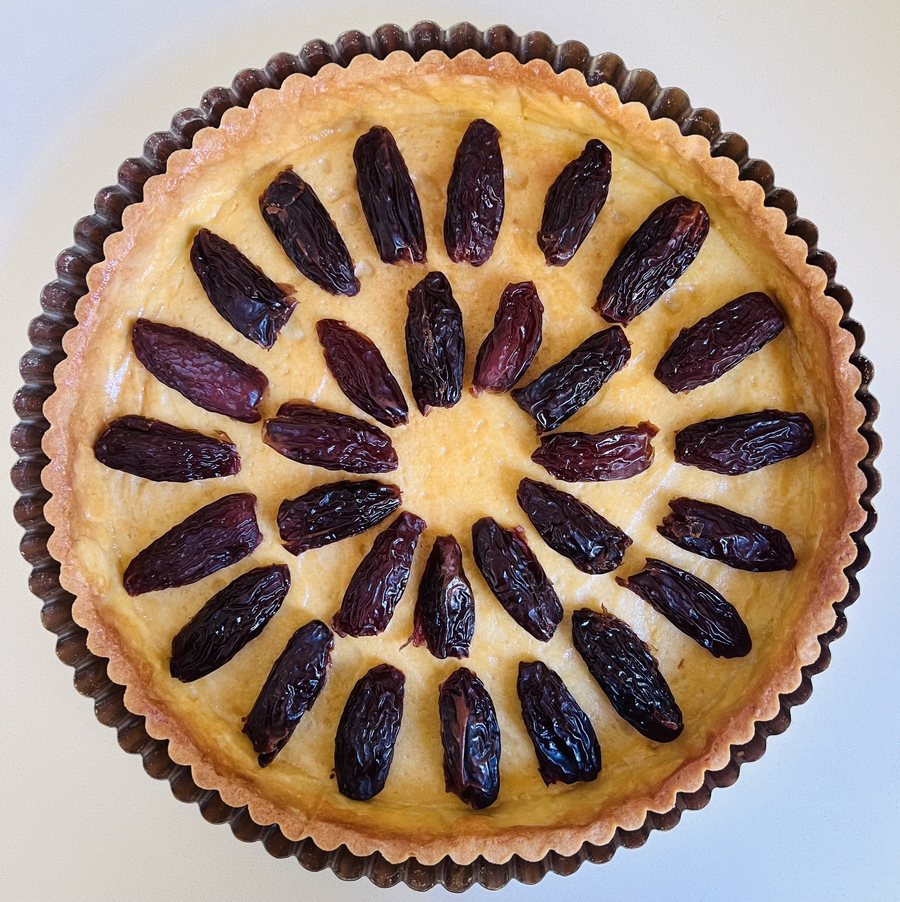 🥧 Tartă cu Curmală și cremă de vanilie