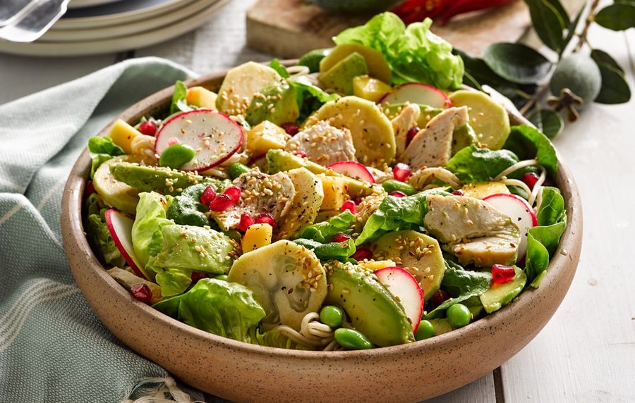 🥗 Salată cu Feijoa și nuci