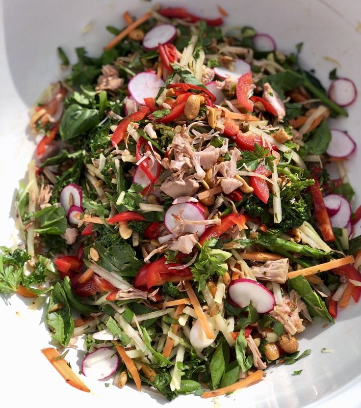 🥗 Salată cu Jackfruit și nuci