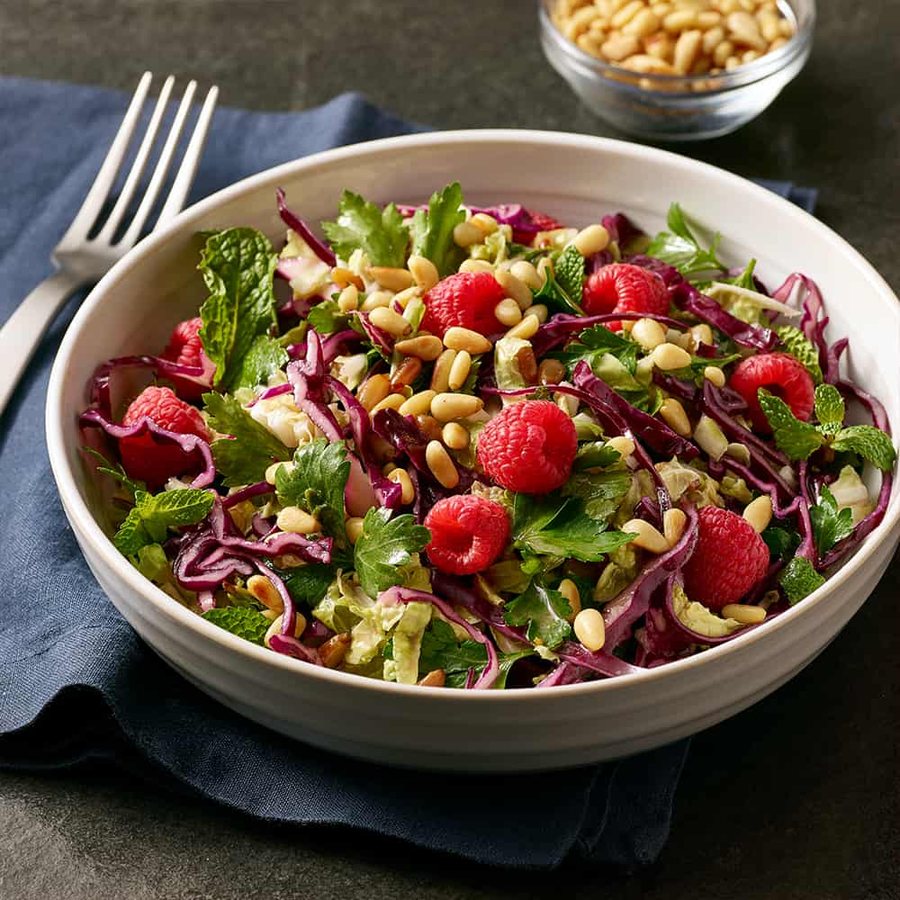 🥗 Salată cu Loganberry și nuci