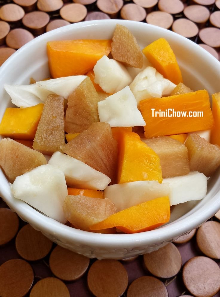 🥗 Salată cu Mamey sapote și nuci