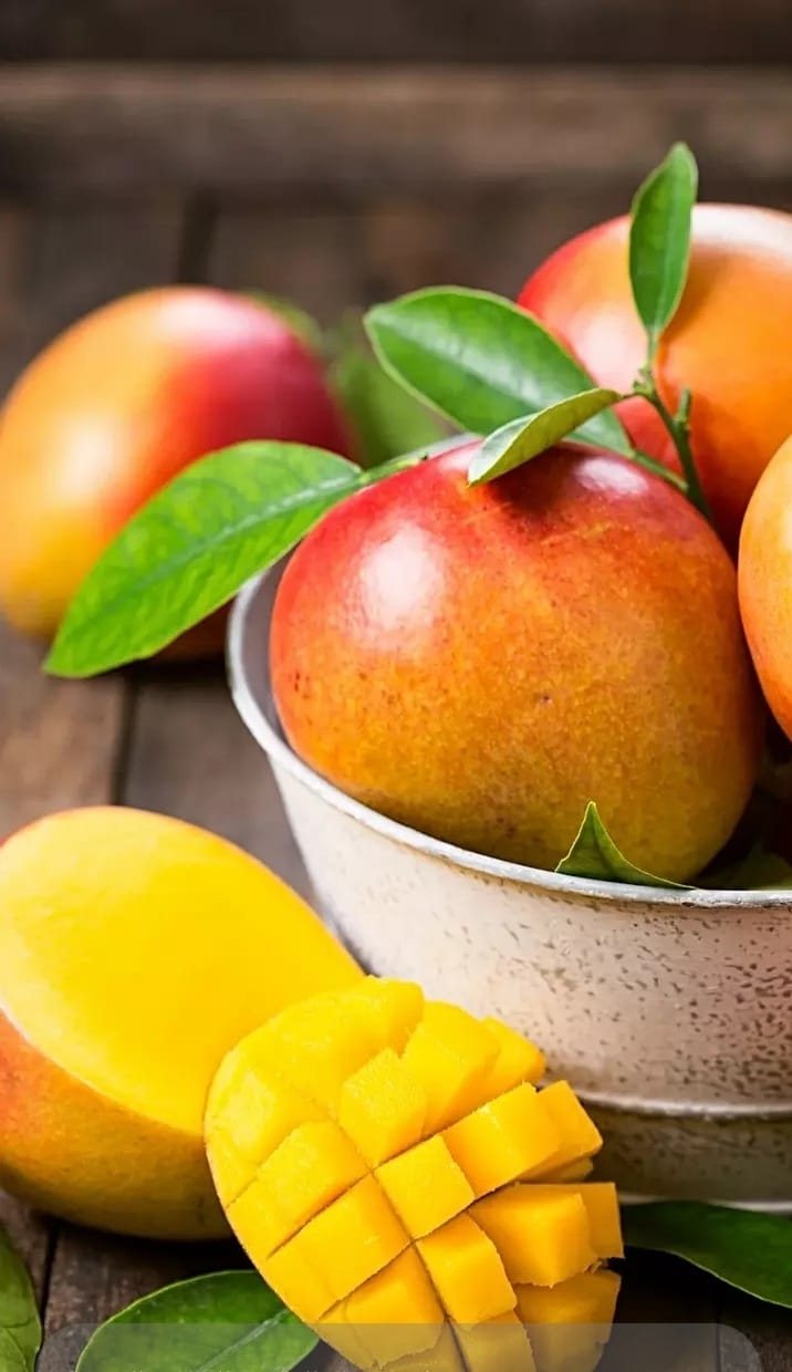 Mango (Mangifera indica)