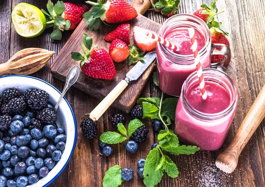 Smoothie de mure și banane