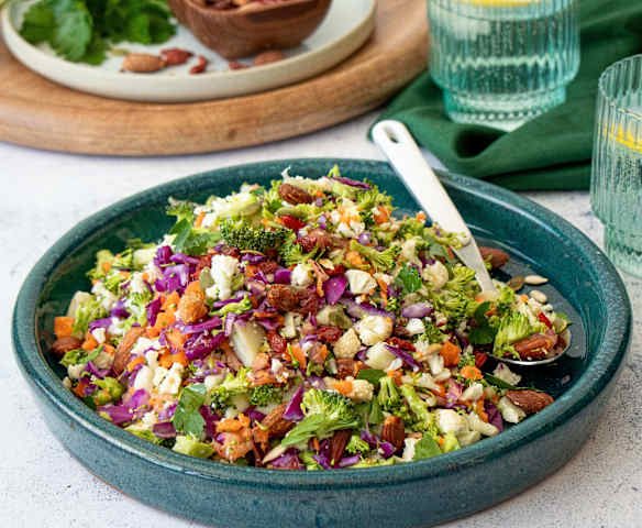 🥗 Salată cu Noni și nuci