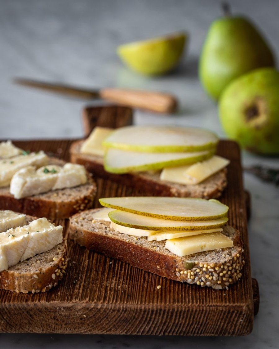 🥪 Sandviș cu brânză și Păr