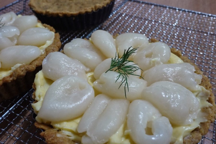 🥧 Tartă cu Rambutan și cremă de vanilie