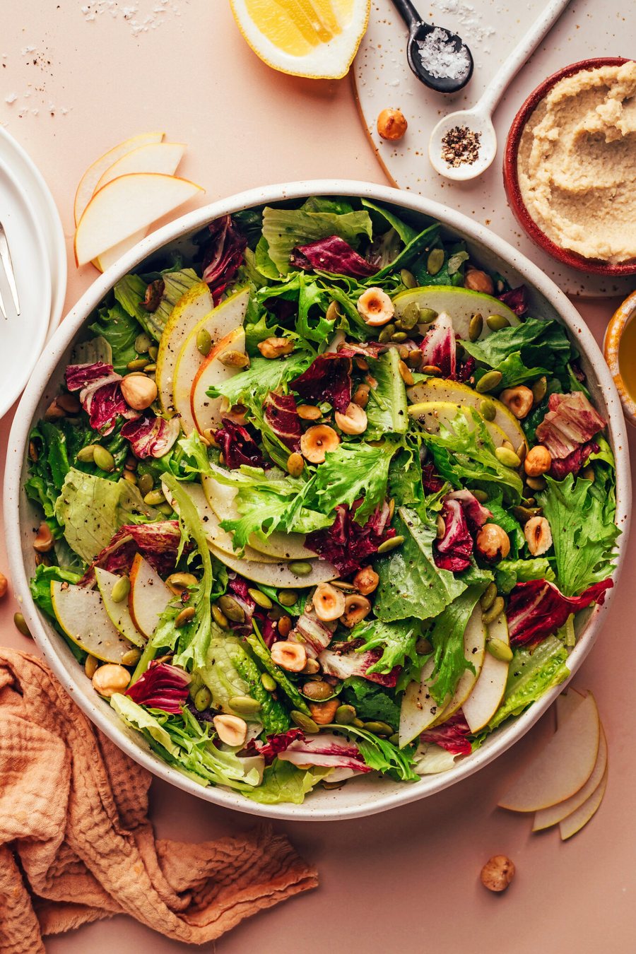 🥗 Salată cu Sapodilla și nuci
