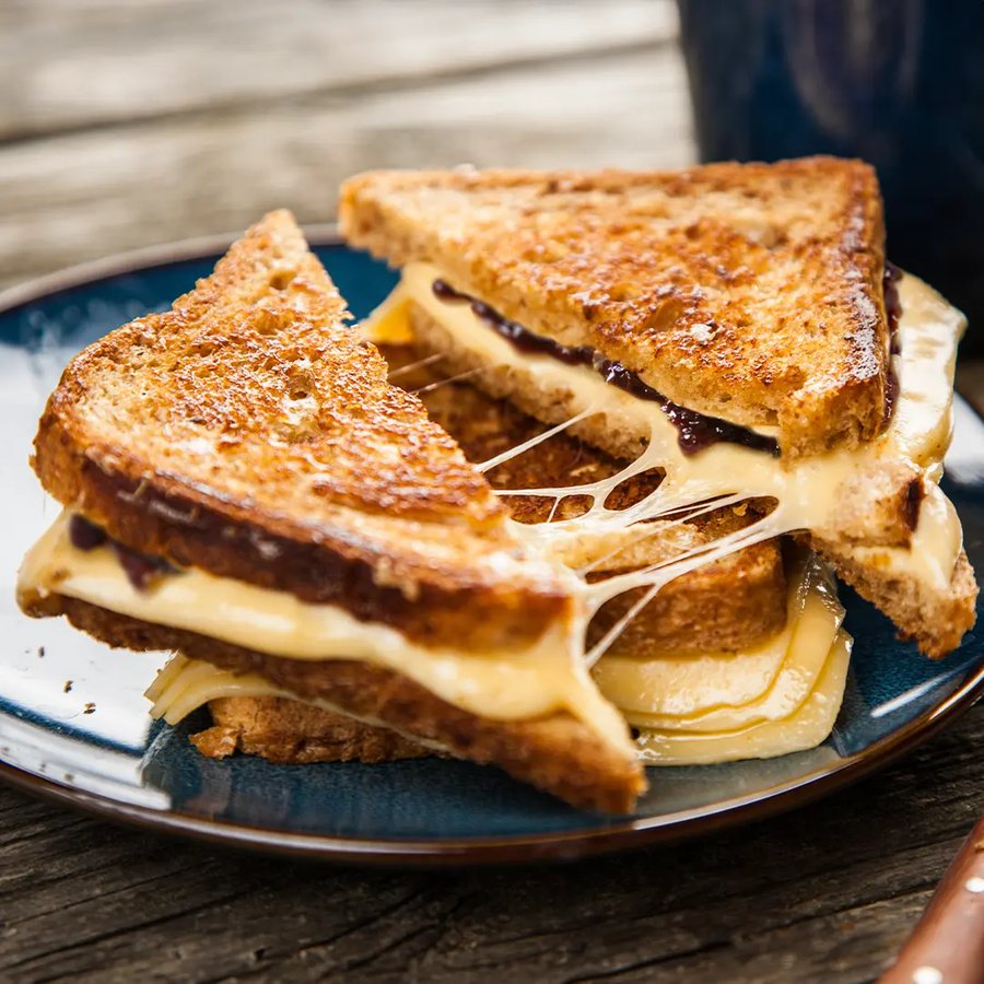 🥪 Sandviș cu brânză și Sapodilla