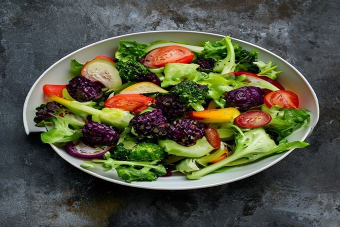 Salata proaspata cu Varza de Bruxelles
