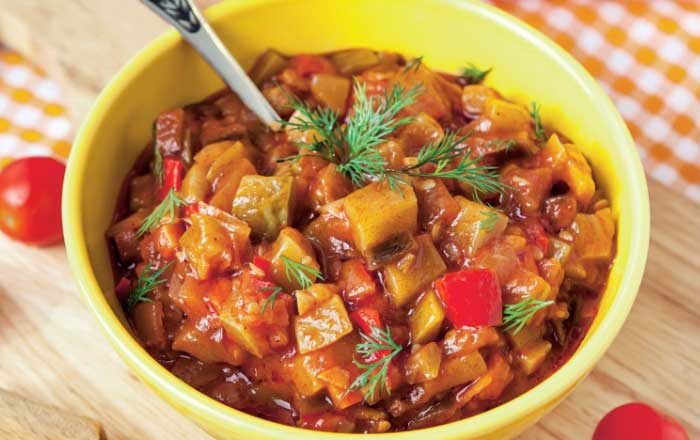 Tocăniță de cartofi cu legume