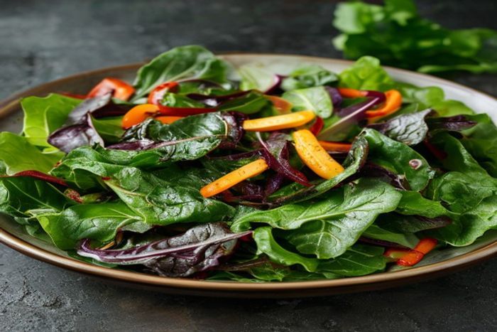 Salata proaspata cu Frunze de varza