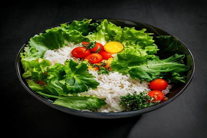Orez cu Salata verde