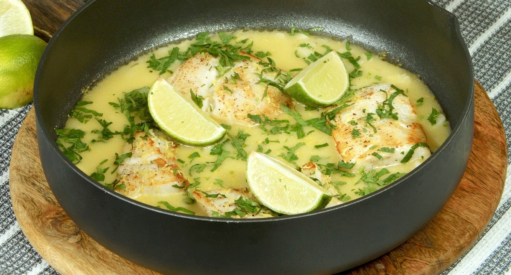 Рыба с соусом из любистка