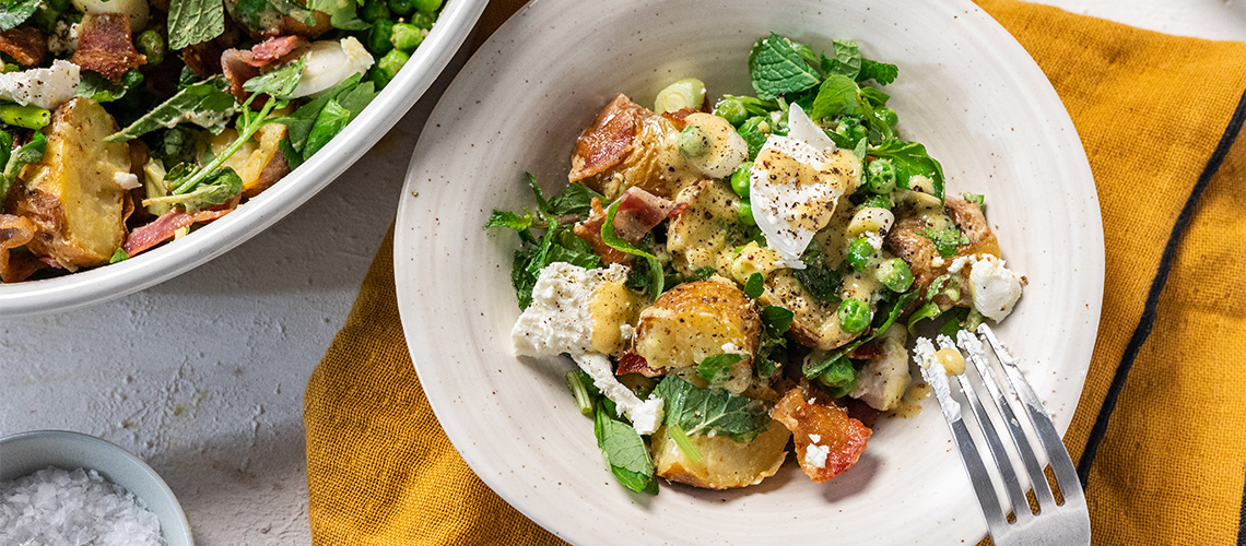 Салат из гороха с мятой и сыром фета