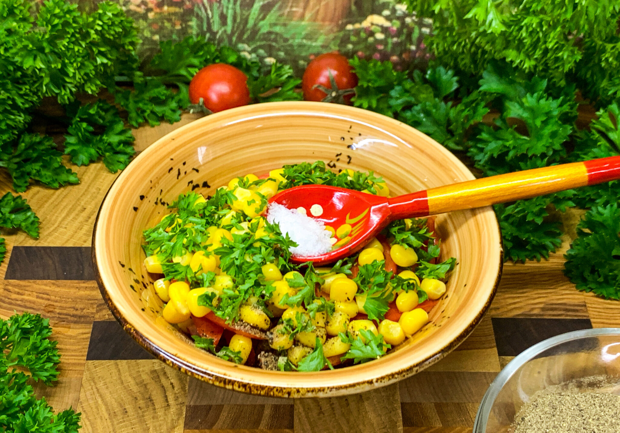 Corn Salad with Tomatoes and Parsley