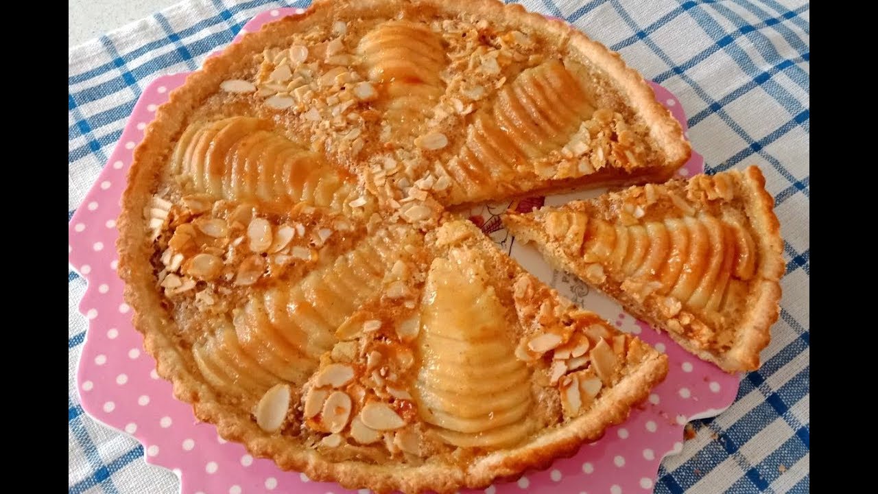 Тарт с грушами и миндалём